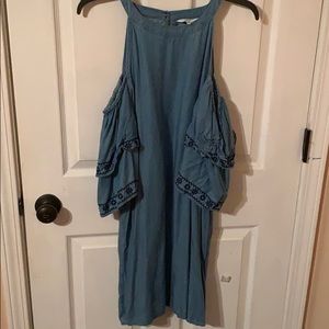 Blue jean Crown and Ivy cold shoulder dress